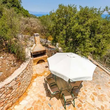 Koroni Sleeps 7 Pool Air Con Wifi